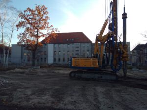 Hochbau gestartet | Sicherung der Baugrube